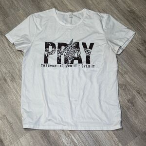Women's Pray through it Poly blend shirt large cheetah lightning‎ design
